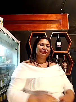 Snapshot of Marcela87 chatting on February 10, 4:41 am Marcela87 online show from February 10, 4:41 am