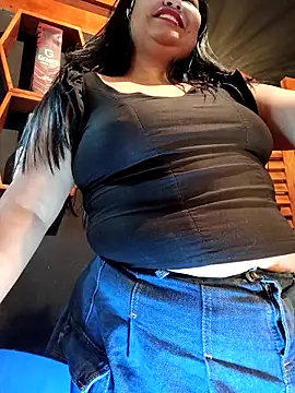 Snapshot of Marcela87 chatting on March 2, 1:47 am Marcela87 online show from March 2, 1:47 am