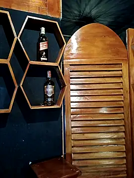 Snapshot of Marcela87 chatting on March 18, 7:10 pm Marcela87 online show from March 18, 7:10 pm