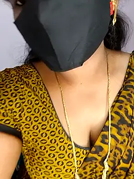 louise92 online show from April 18, 4:05 am