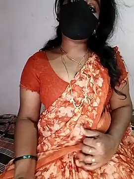 Snapshot of louise92 chatting on May 30, 4:37 pm louise92 online show from May 30, 4:37 pm