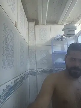 Snapshot of Joselatino23 chatting on July 6, 2:41 am Joselatino23 online show from July 6, 2:41 am