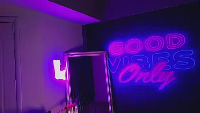 AriaVoss online show from January 22, 8:28 pm