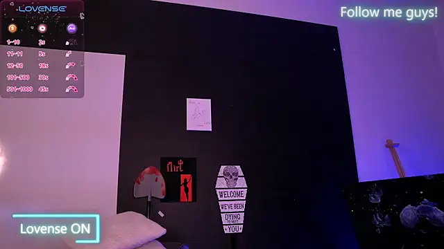 AriaVoss online show from October 27, 10:14 pm