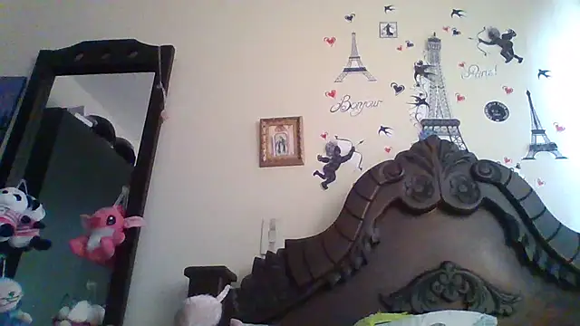 trianabell online show from February 21, 9:54 pm