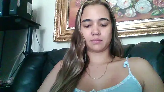 trianabell online show from October 12, 4:50 pm