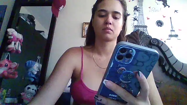 trianabell online show from October 15, 4:40 pm