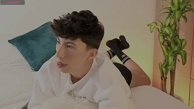 Snapshot of FabianPriince chatting on October 25, 5:19 pm FabianPriince online show from October 25, 5:19 pm