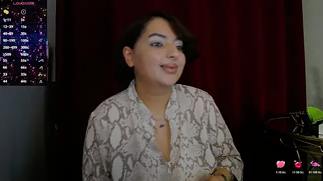 Snapshot of BustyAllyy chatting on November 11, 6:08 pm BustyAllyy online show from November 11, 6:08 pm