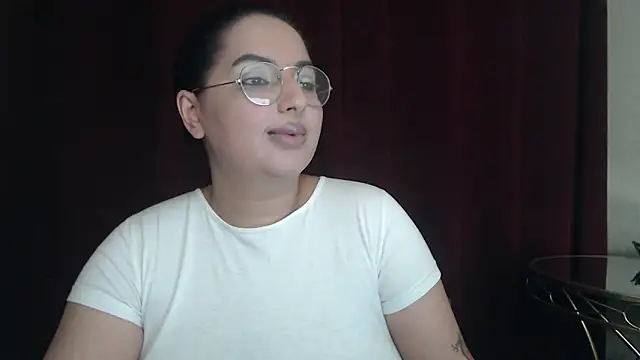 BustyAllyy online show from February 1, 9:35 pm