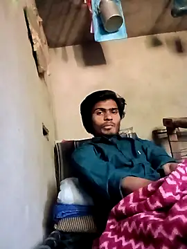 Snapshot of News3x@xh chatting on December 15, 4:39 am News3xxh online show from December 15, 4:39 am