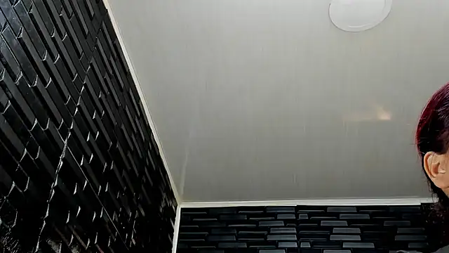 DaianaLutz online show from November 18, 2:54 pm