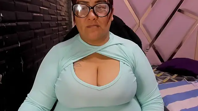 DaianaLutz online show from November 28, 3:58 pm