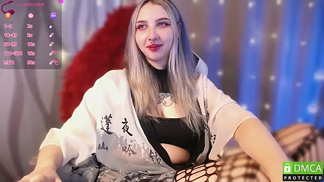 JustMeowGirl online show from February 28, 5:48 am