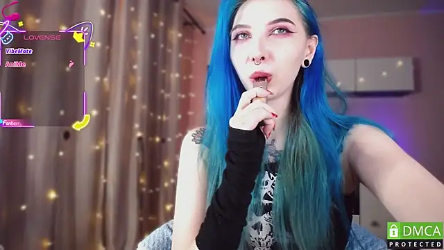 JustMeowGirl online show from October 11, 4:01 am