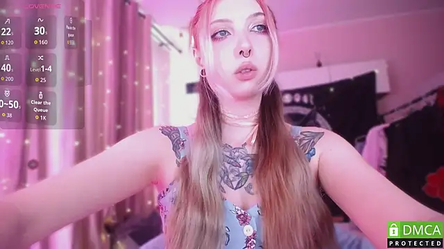Snapshot of JustMeowGirl chatting on June 14, 5:42 am JustMeowGirl online show from June 14, 5:42 am