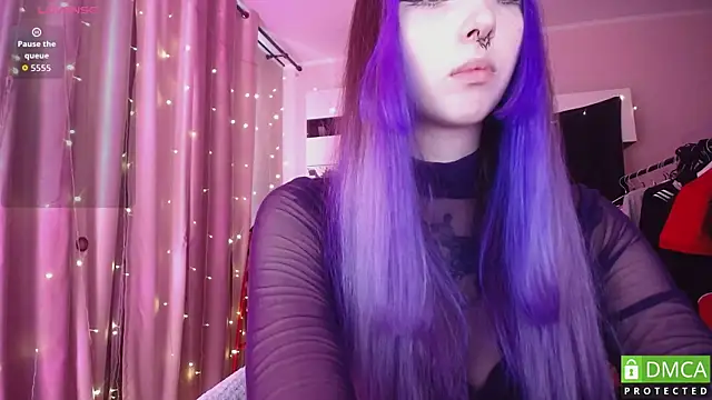 Snapshot of JustMeowGirl chatting on July 29, 4:43 am JustMeowGirl online show from July 29, 4:43 am