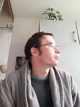 Snapshot of Schnubby1 chatting on January 24, 8:23 am Schnubby1 online show from January 24, 8:23 am