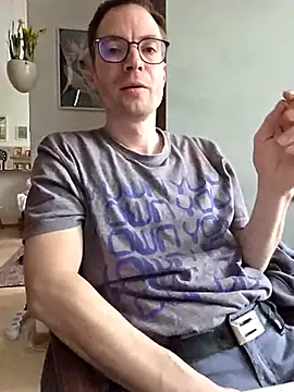 Snapshot of Schnubby1 chatting on February 24, 3:42 pm Schnubby1 online show from February 24, 3:42 pm