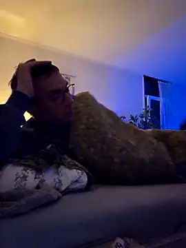 Snapshot of Schnubby1 chatting on March 14, 7:12 pm Schnubby1 online show from March 14, 7:12 pm