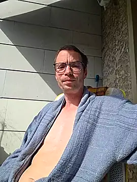 Snapshot of Schnubby1 chatting on September 12, 10:04 am Schnubby1 online show from September 12, 10:04 am