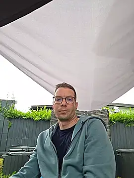 Schnubby1 online show from May 31, 7:48 am