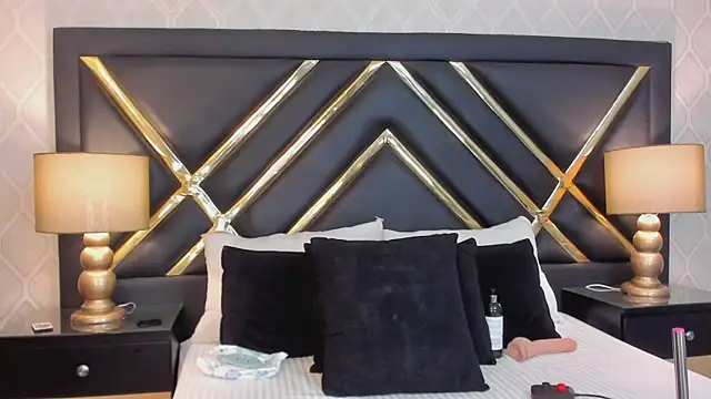 Snapshot of MiaSweeths chatting on January 16, 11:58 am MiaSweeths online show from January 16, 11:58 am