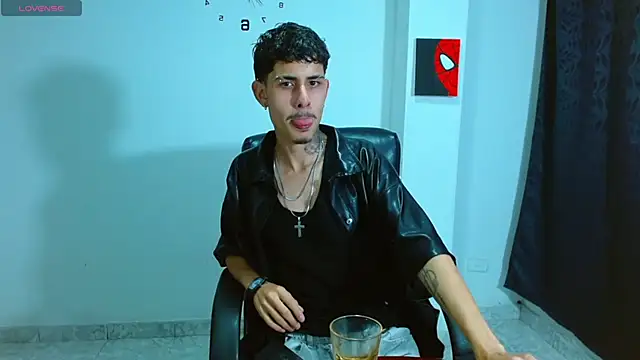 Snapshot of Bastiaan_28 chatting on September 12, 3:17 am Bastiaan 28 online show from September 12, 3:17 am