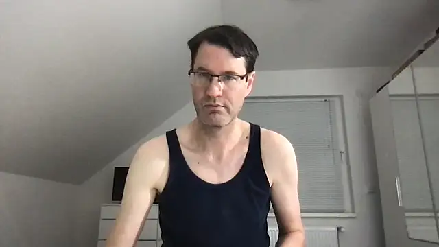 zxzx cam1 online show from February 2, 5:15 pm