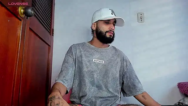 estiben 05 online show from January 18, 10:06 pm