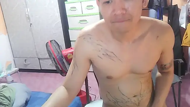 Snapshot of sissy3jenna chatting on December 15, 8:07 am sissy3jenna online show from December 15, 8:07 am