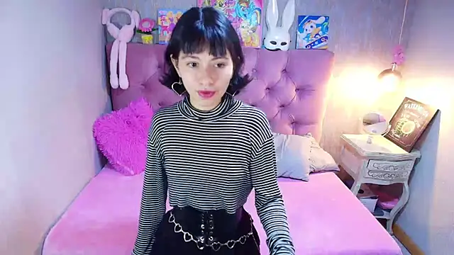 charlottemoonxz online show from February 3, 6:24 pm