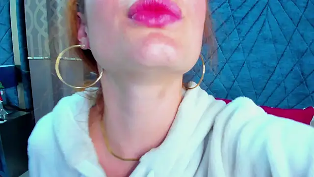 AdelaineBest online show from December 22, 5:12 am