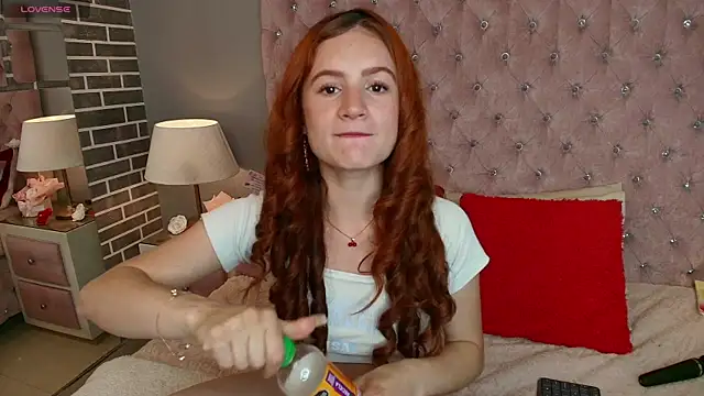 AdelaineBest online show from February 12, 8:49 am