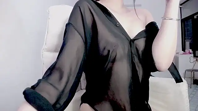  OMO  online show from December 11, 5:37 pm