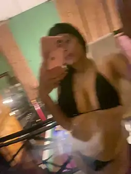 canderodrig777 online show from February 5, 8:21 am