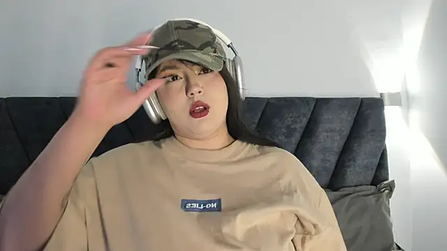 Snapshot of Karmilla_Rosse chatting on January 9, 10:29 am Karmilla Rosse online show from January 9, 10:29 am