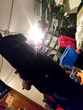 Snapshot of 0815lukas2024 chatting on December 7, 8:33 am 0815lukas2024 online show from December 7, 8:33 am