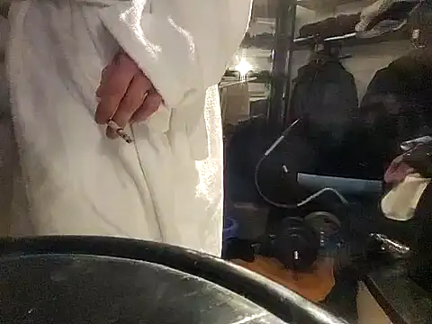 Snapshot of 0815lukas2024 chatting on December 22, 3:55 am 0815lukas2024 online show from December 22, 3:55 am