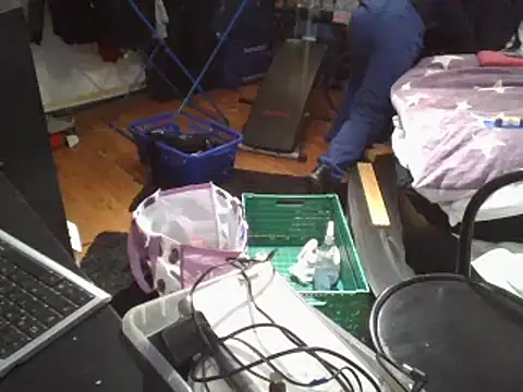 Snapshot of 0815lukas2024 chatting on December 27, 11:21 pm 0815lukas2024 online show from December 27, 11:21 pm