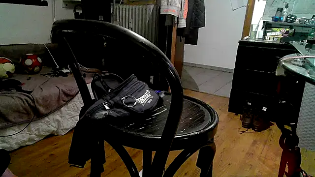 Snapshot of 0815lukas2024 chatting on September 25, 12:58 am 0815lukas2024 online show from September 25, 12:58 am