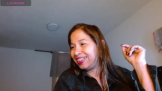 CaroMasha online show from April 17, 10:46 pm