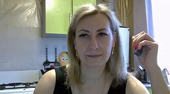 AshleyXHoney online show from February 6, 6:51 am