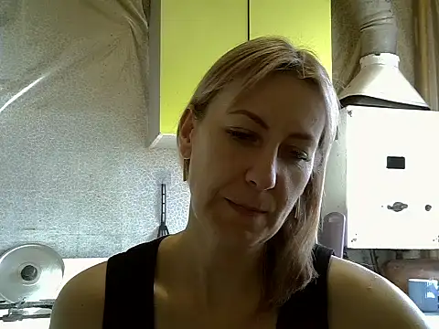 AshleyXHoney online show from September 16, 6:47 am