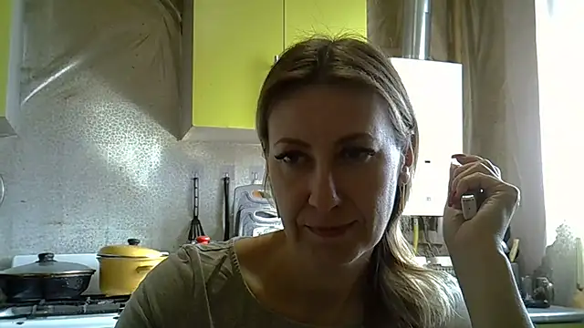 AshleyXHoney online show from March 20, 7:35 am