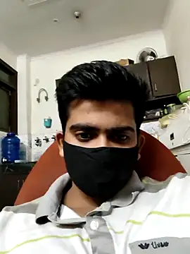 12ashujii online show from April 6, 1:45 pm