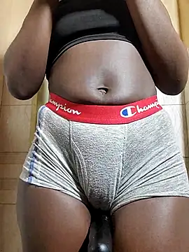 julietunderwoood online show from December 20, 3:57 am