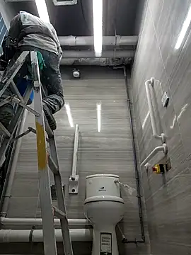 Snapshot of 2tomka52052sex chatting on January 3, 3:27 am 2tomka52052sex online show from January 3, 3:27 am