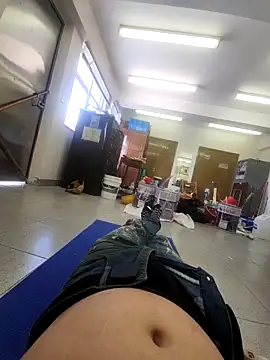 Snapshot of 2tomka52052sex chatting on November 6, 4:46 am 2tomka52052sex online show from November 6, 4:46 am