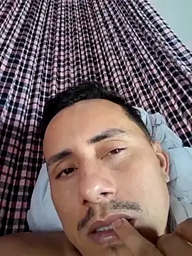 luissilva0071 online show from March 13, 4:12 pm